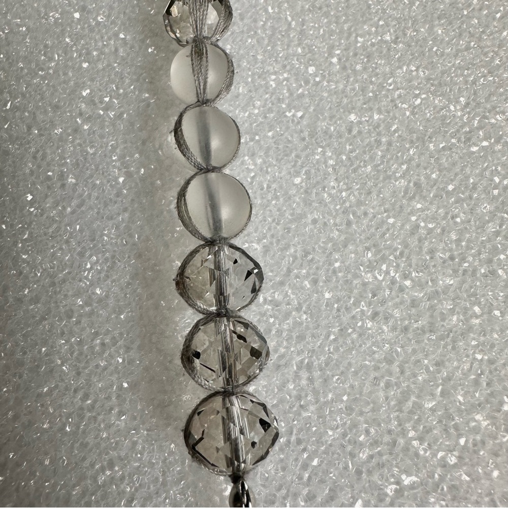 Silver tone & faceted bead multi strand necklace. Goes with any color. - Picture 4 of 6